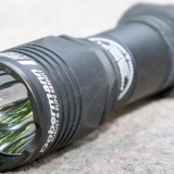 Armytek Dobermann Pro — обзор бюджетного подствольного фонаря