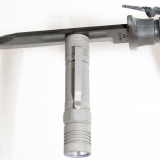 Olight S30Ti Baton — обзор ТИТАНОВОГО фонаря для EDC